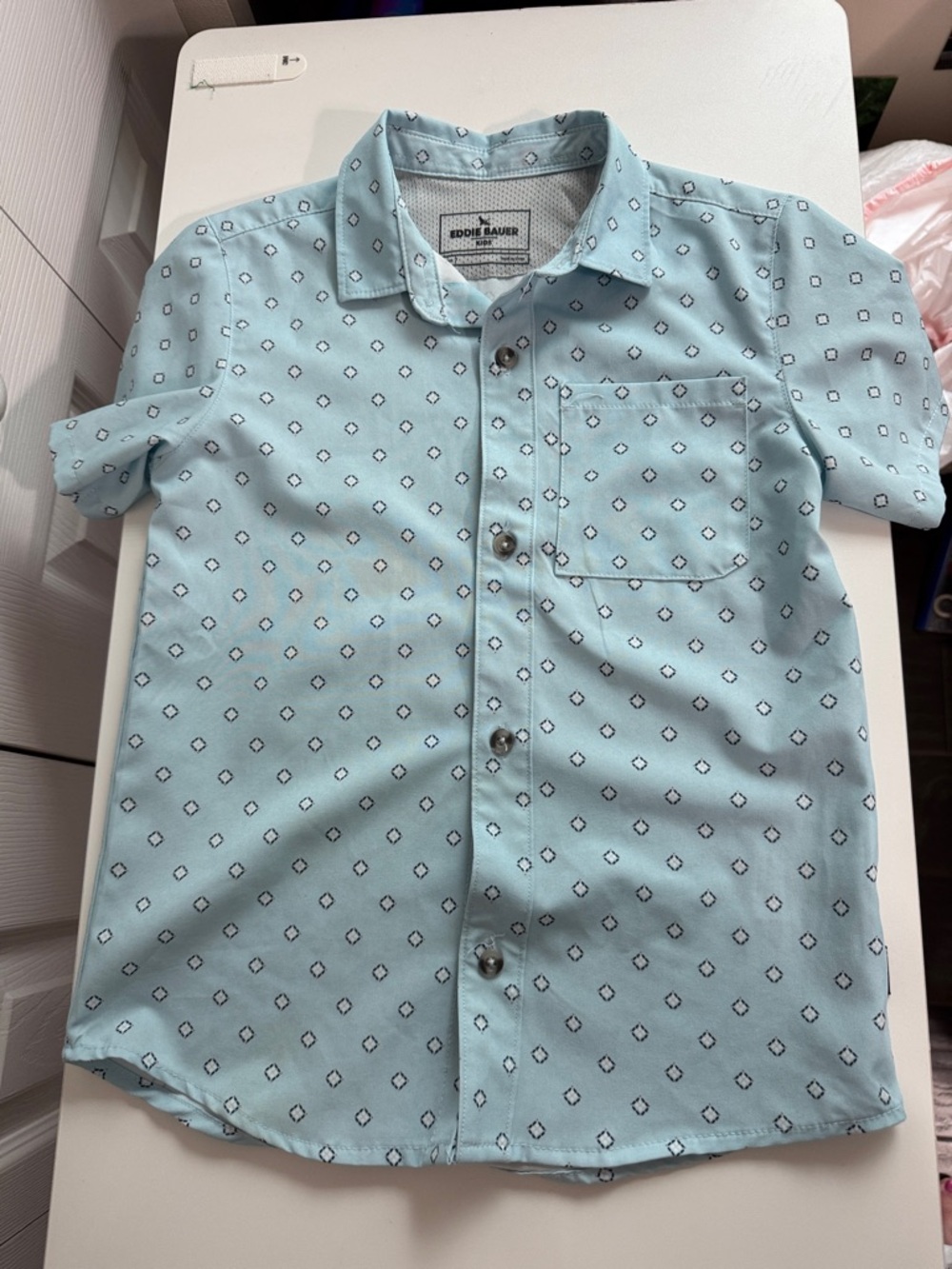 Eddie Bauer Light Blue Short-Sleeve Button-Down with Geometric Print